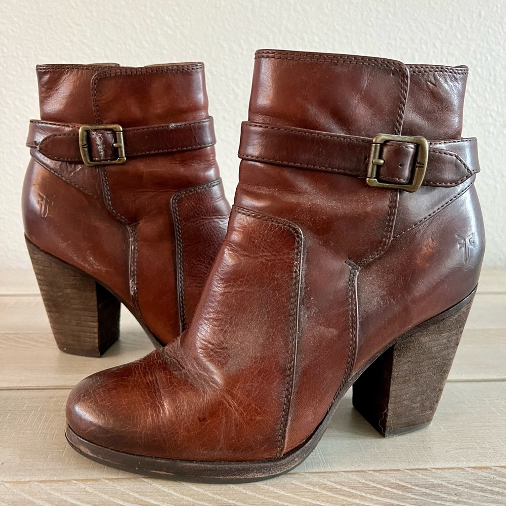 Frye Pattie Riding Booties in Redwood